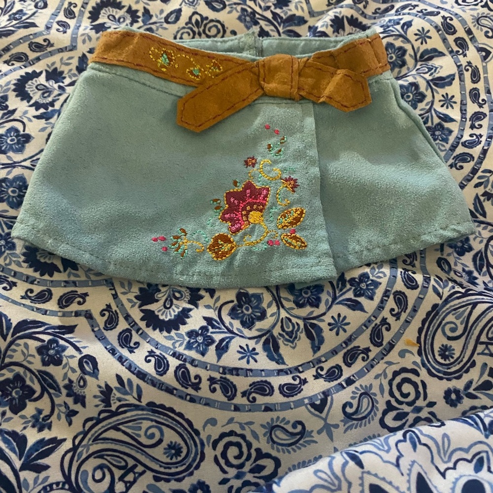 American girl Nikki meet skirt